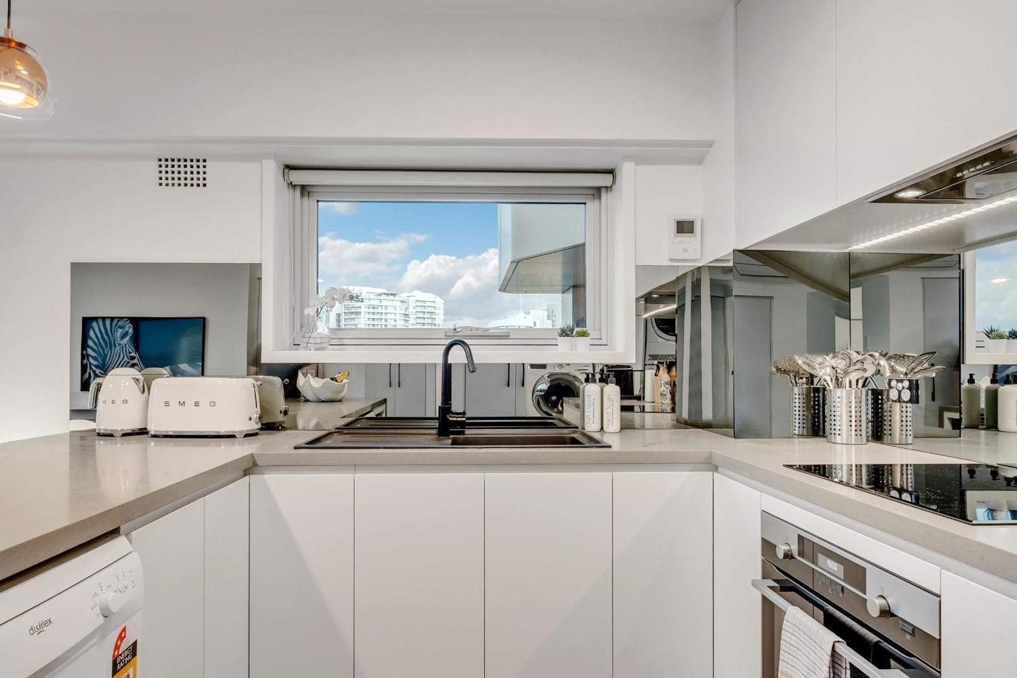 Bridgeview - Luxury 2 Bedroom * Sydney